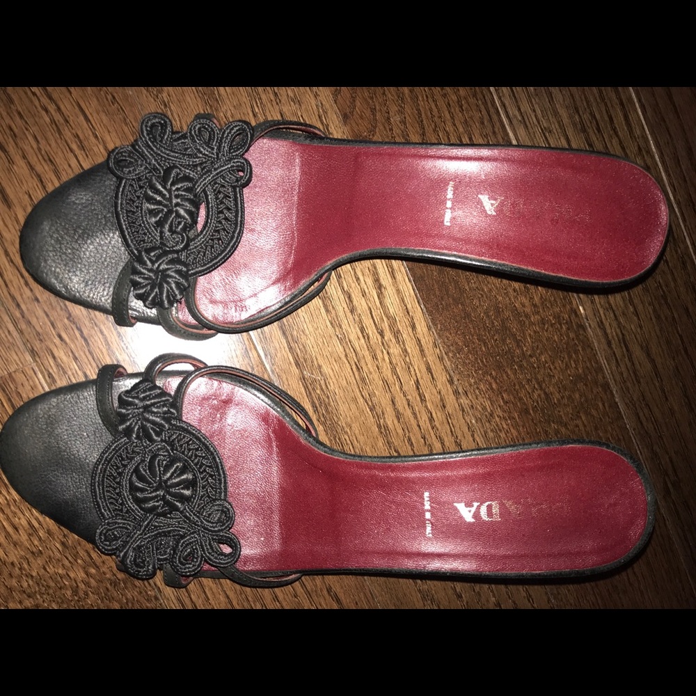 Prada Black small heel sandals with crochet flower